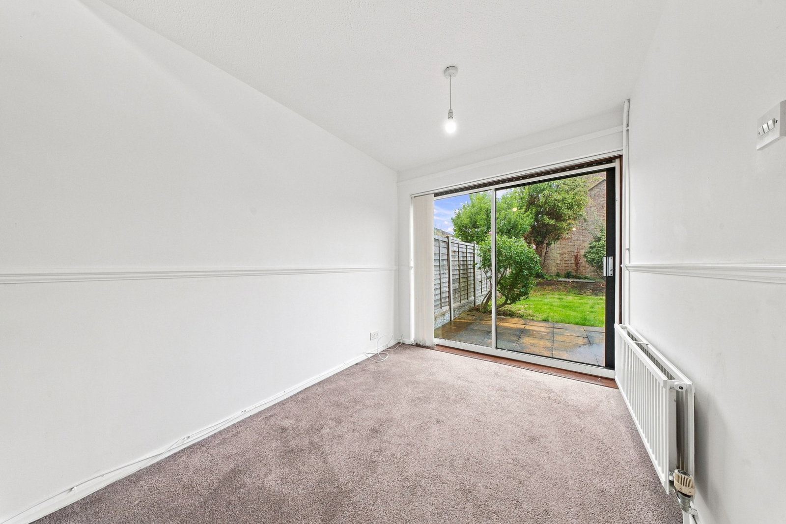 Terraced House for sale in St. Ives, Kent Close, St. Ives, PE27 3DH