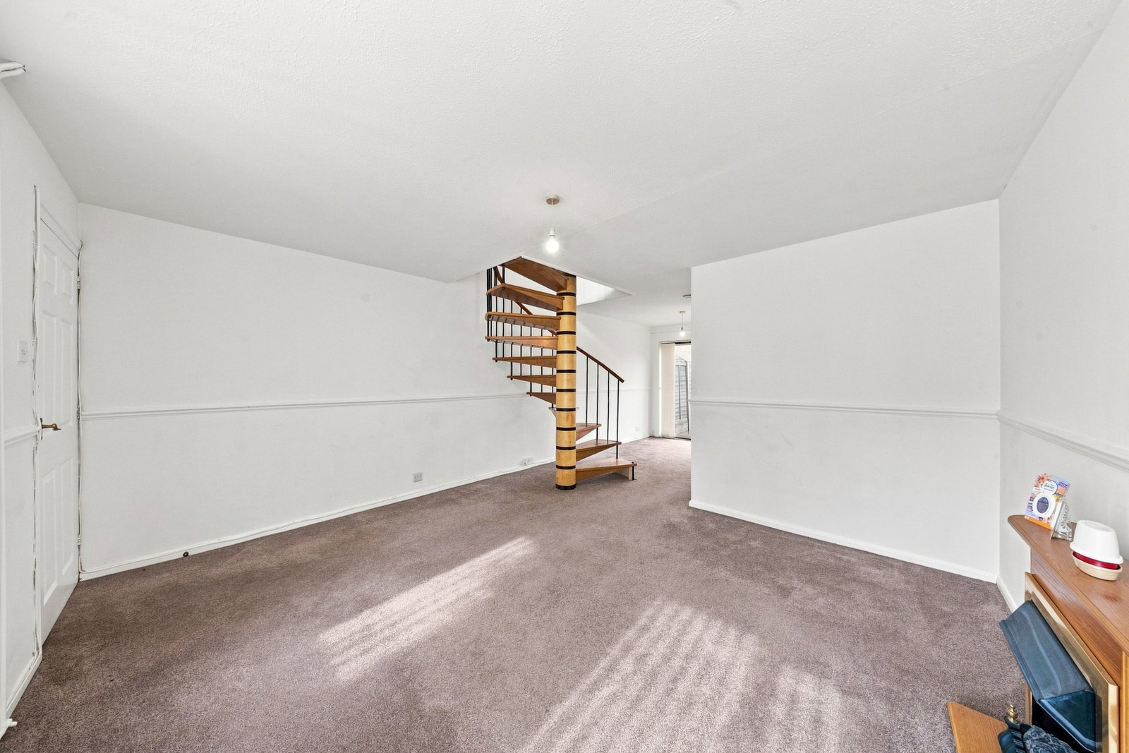 Terraced House for sale in St. Ives, Kent Close, St. Ives, PE27 3DH