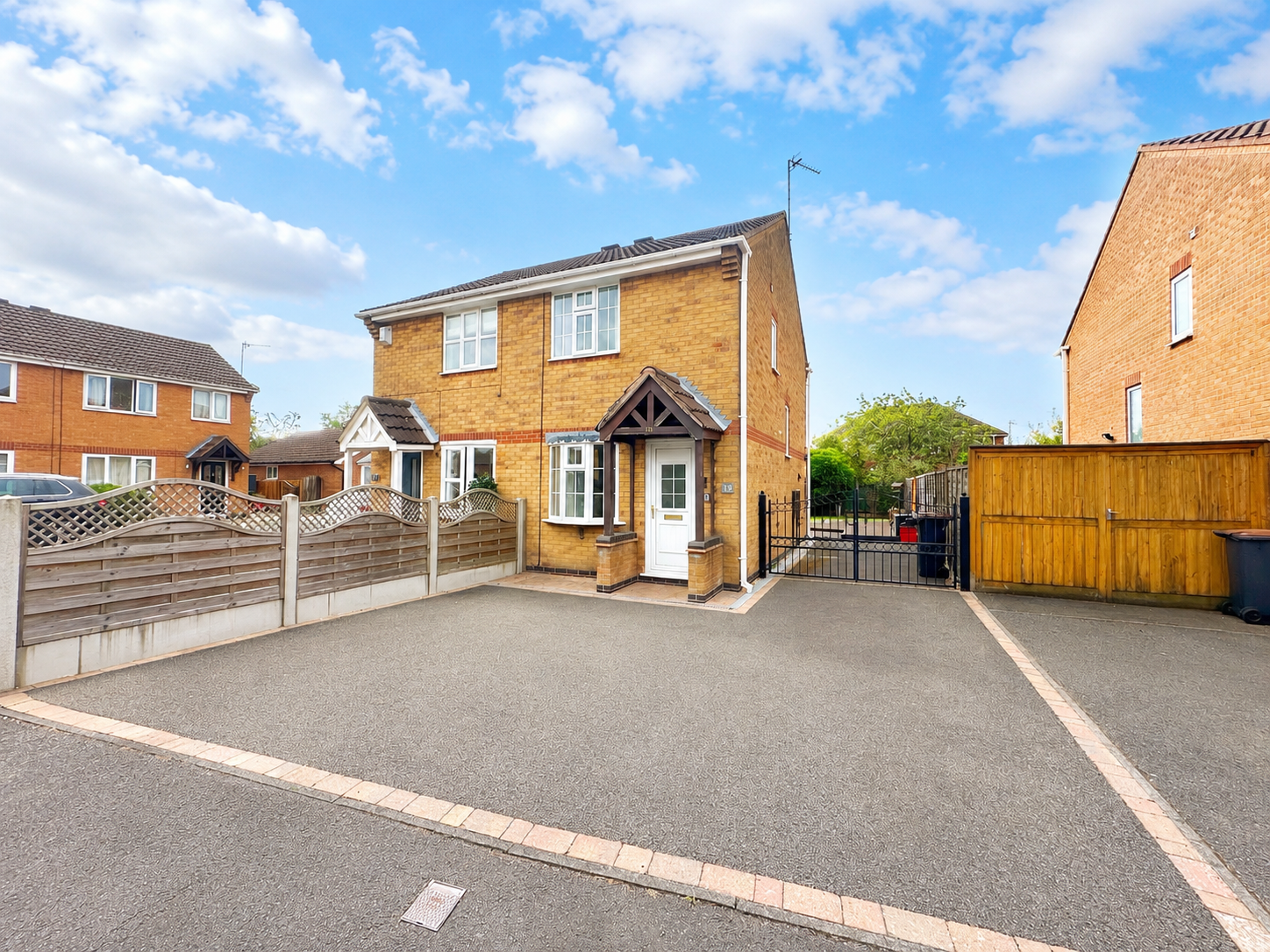 Semi Detached House in Ibstock
