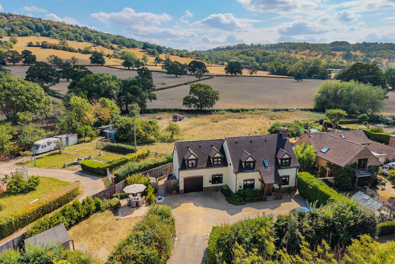 Detached House for sale in Cheltenham, Church Road, Leckhampton, Cheltenham, GL53, 2443 m²