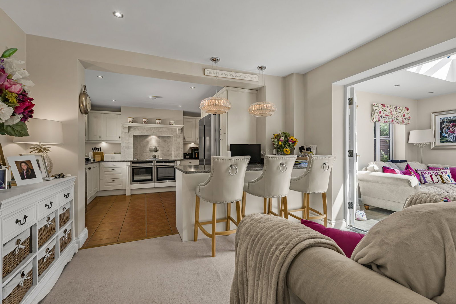 Detached House for sale in Cheltenham, Church Road, Leckhampton, Cheltenham, GL53, 2443 m²