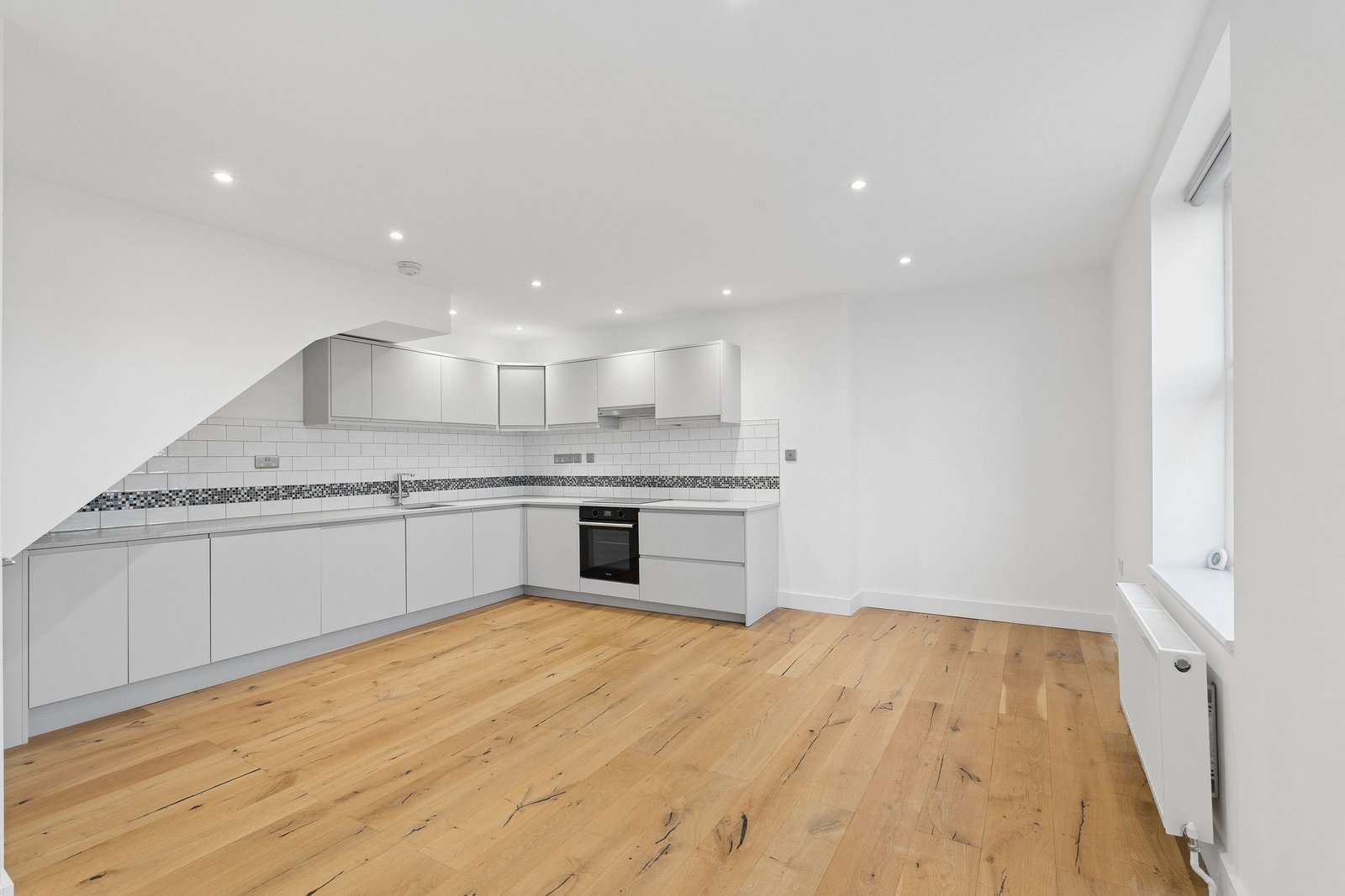 Flat for sale in London, Central Hill, London, SE19