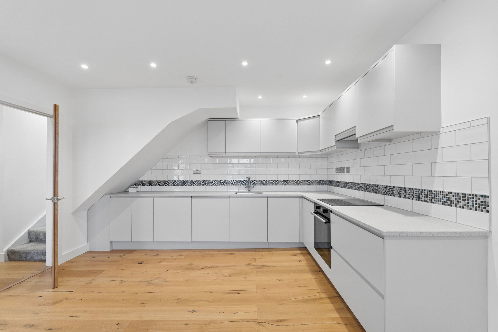Flat for sale in London, Central Hill, London, SE19