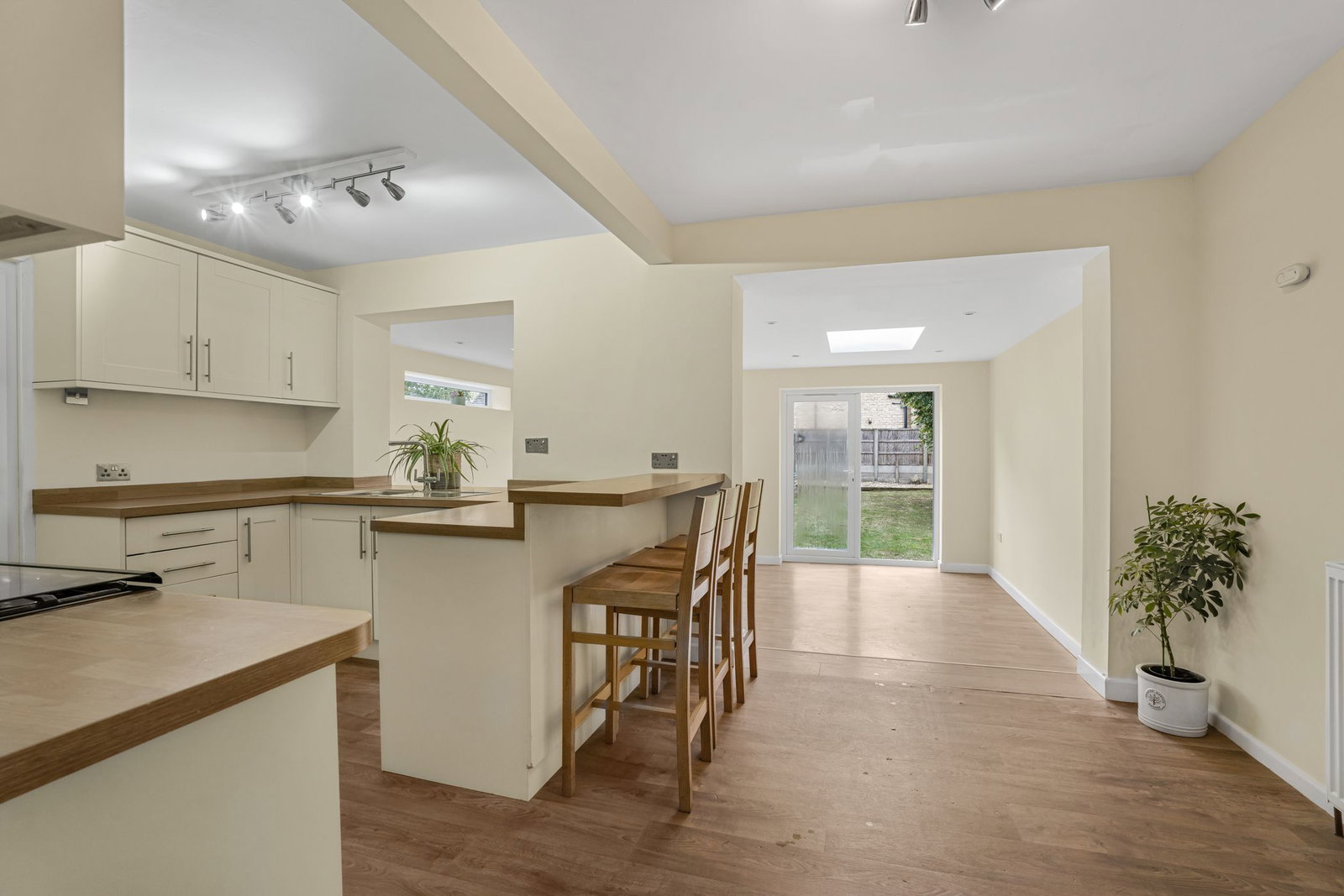 Detached House for sale in Cheltenham, Chapel Lane, Woodmancote, Cheltenham, GL52, 1250 m²