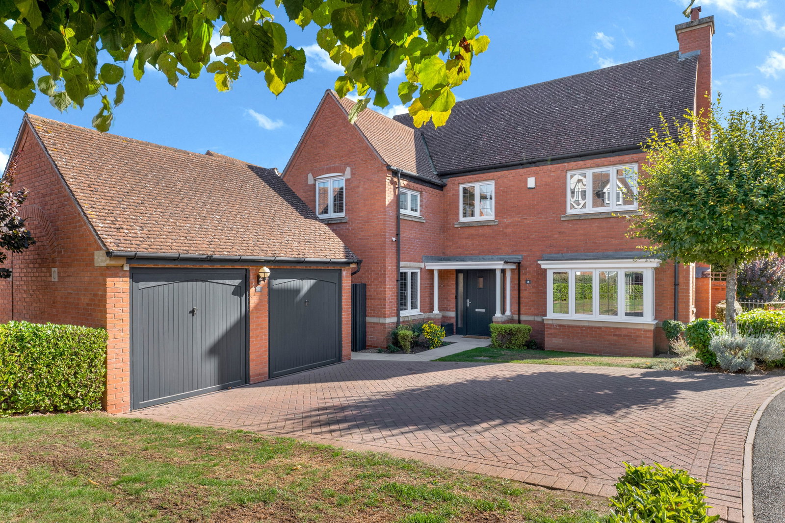 Detached House for sale in Loughborough, Hillcrest Drive, Loughborough, LE11 2GX