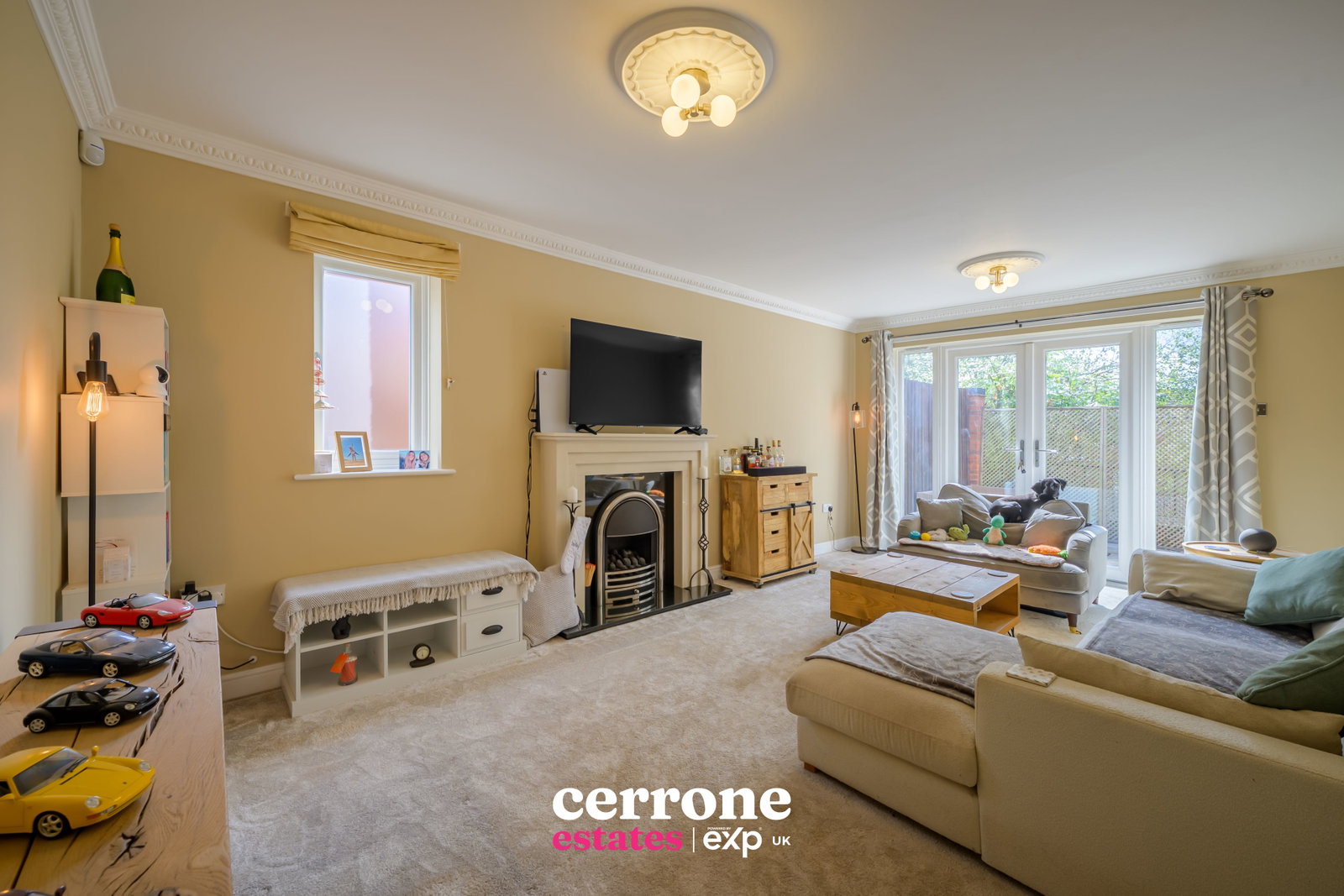 Detached House for sale in Redditch, The Folly, Headless Cross, Redditch, 1755 m²