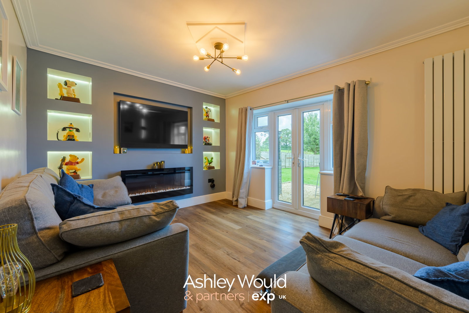 Semi Detached House for sale in Wolverhampton, Market Lane, Wolverhampton, WV4