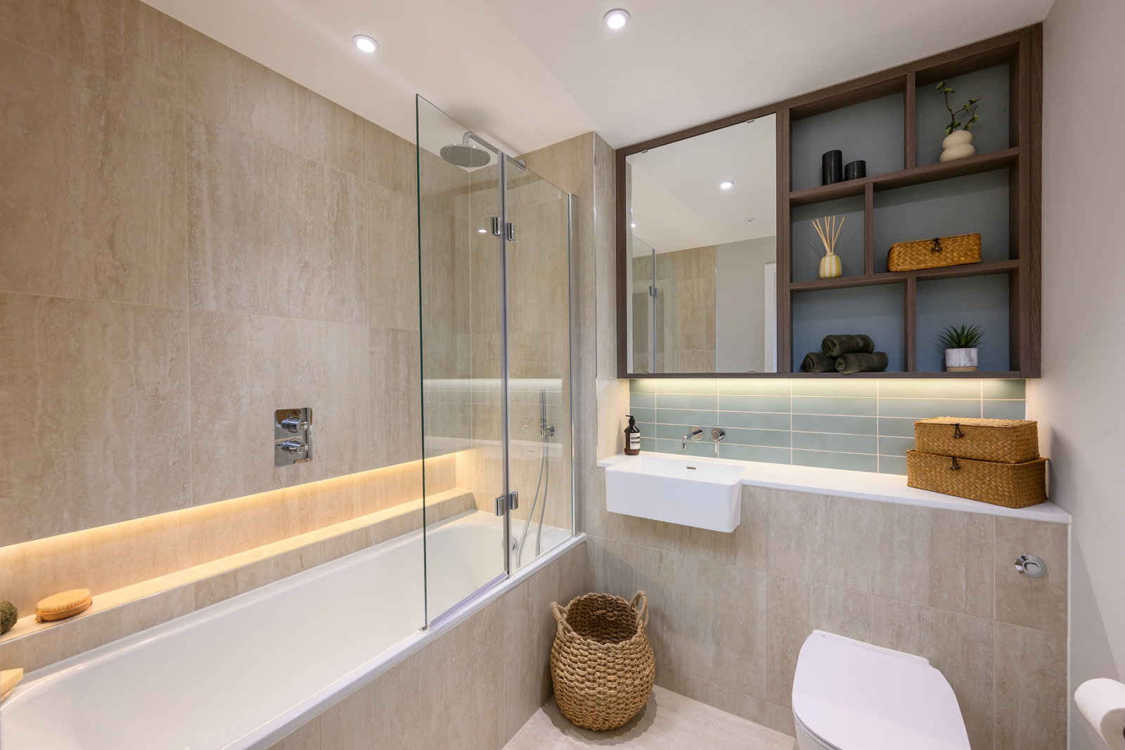 Apartment for sale in London, The Pinnacle - Oval Village - SE11, 695 m²