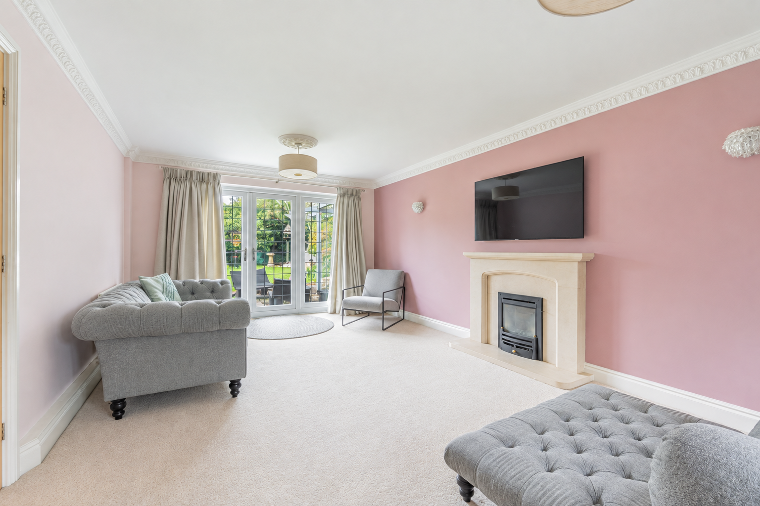 Detached House for sale in Leamington Spa, Fryer Avenue, Leamington Spa, 2001 m²