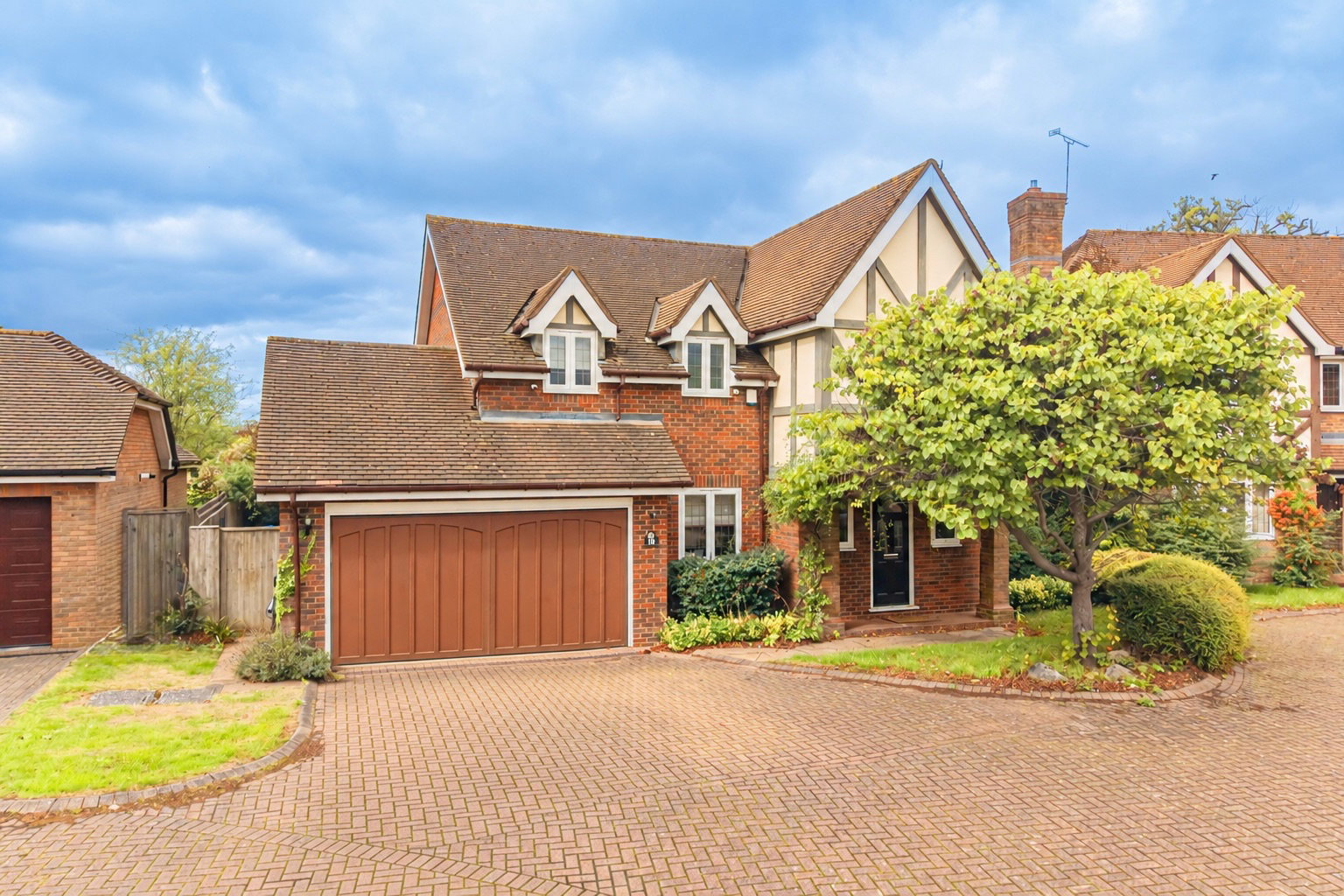 Detached House for sale in Leamington Spa, Fryer Avenue, Leamington Spa, 2001 m²