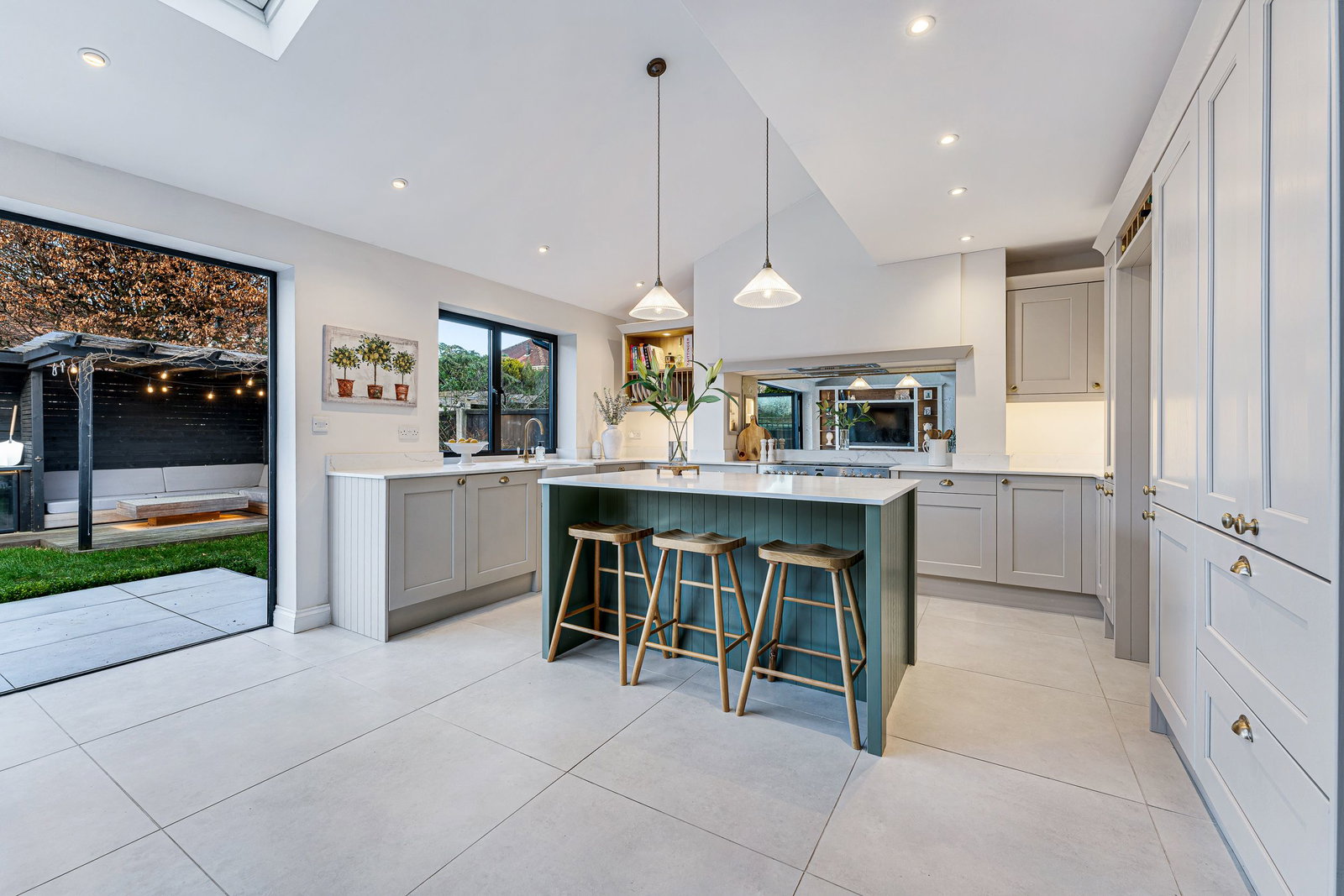Semi Detached House in Leigh 4