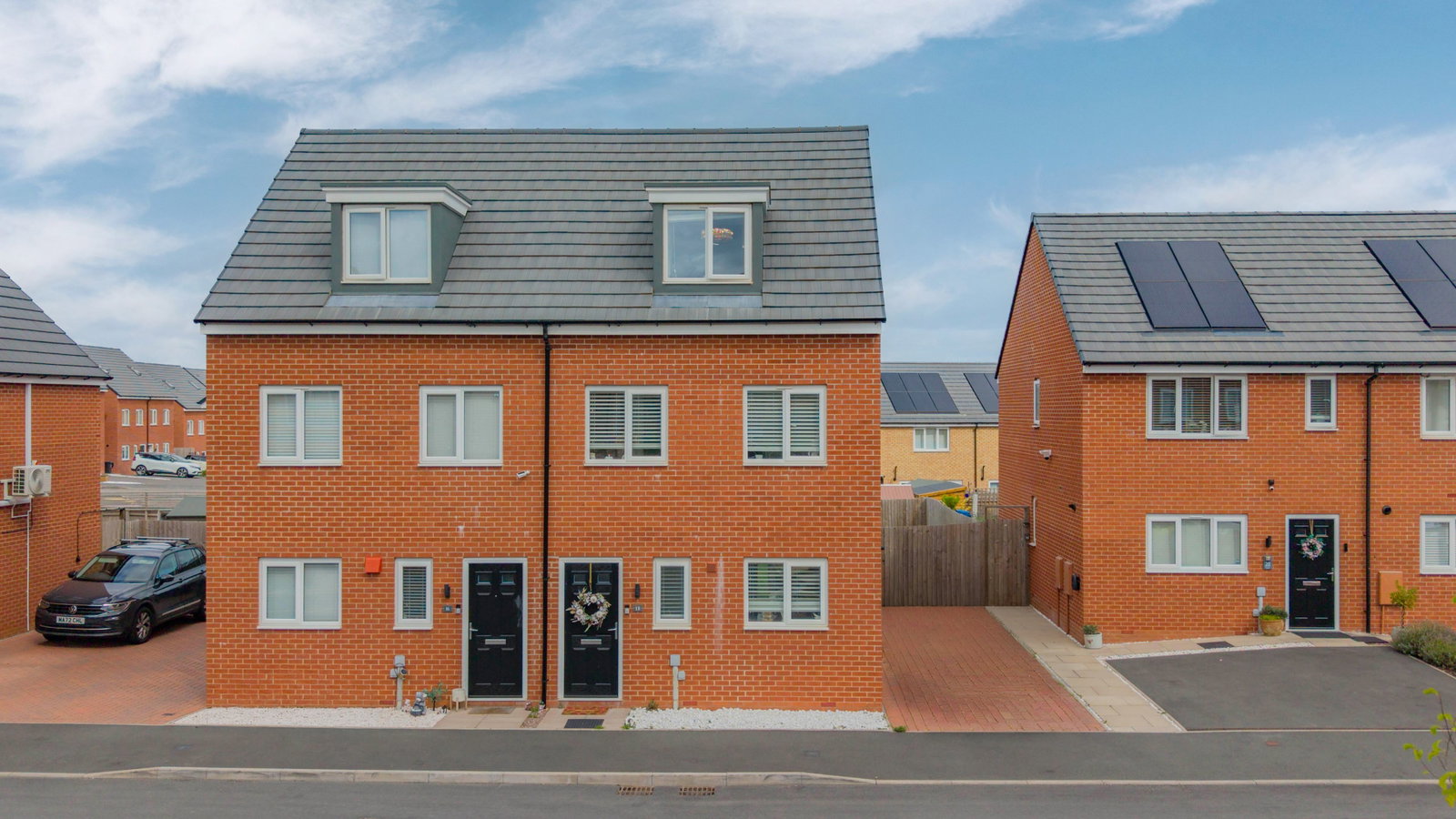 Semi Detached House for sale in Kingswinford, Brickworks Avenue, Kingswinford, DY6 7DU