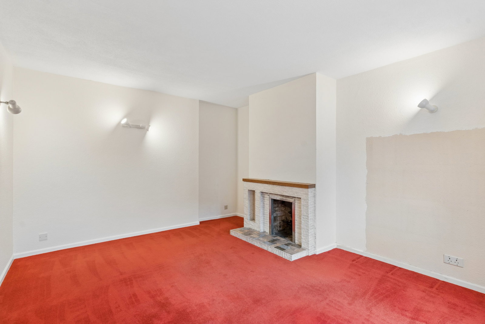 End Of Terrace House for sale in Baldock, Hillcrest, Baldock, Hertfordshire, SG7 6NF
