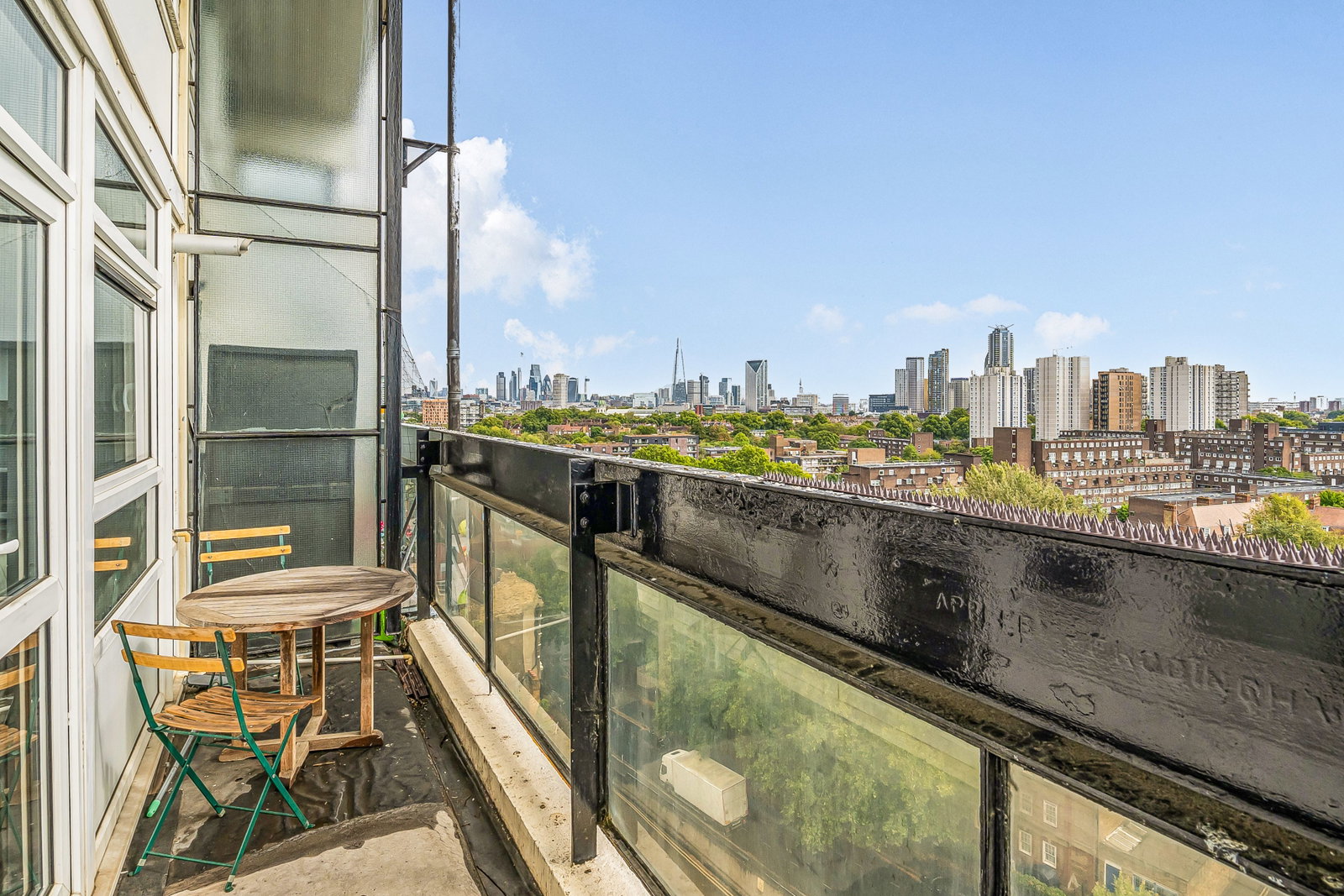 Flat for sale in London, Tyers Street, London, SE11, 744 m²