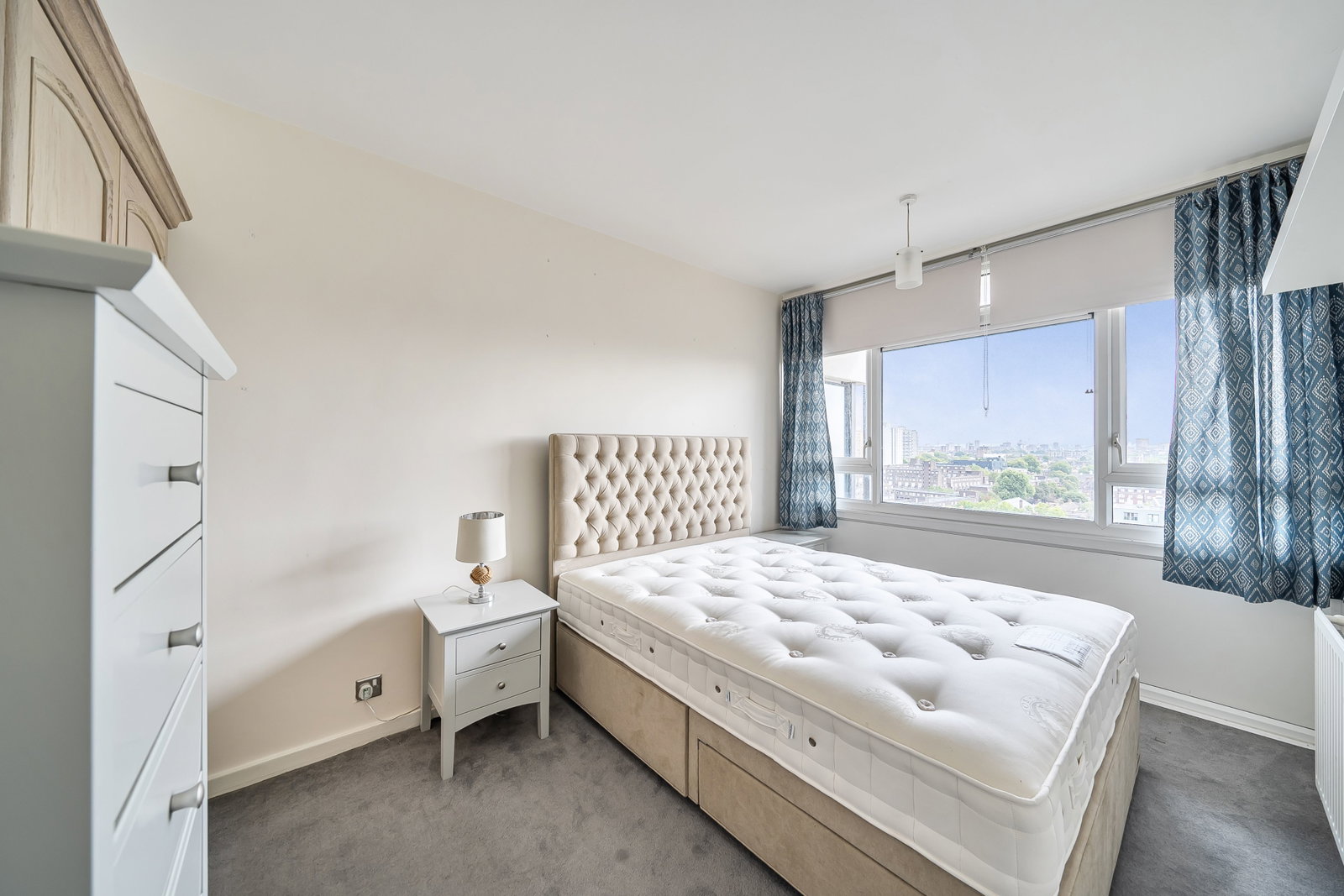 Flat for sale in London, Tyers Street, London, SE11, 744 m²