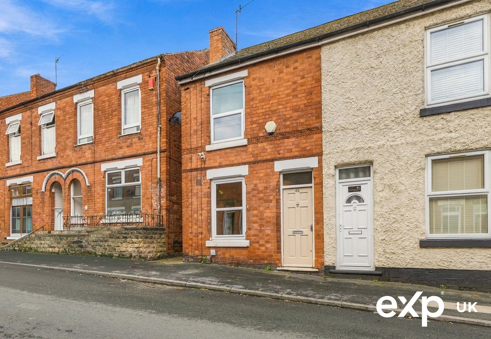 Semi Detached House for sale in Nottingham, Latham Street, Nottingham, NG6 8hq, 838 m²