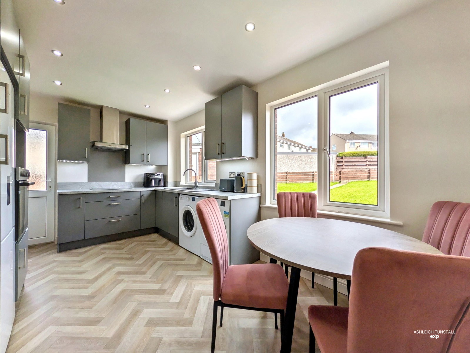 End Of Terrace House for sale in Whitehaven, Greenlands Avenue, Whitehaven, CA28 6TZ, 870 m²