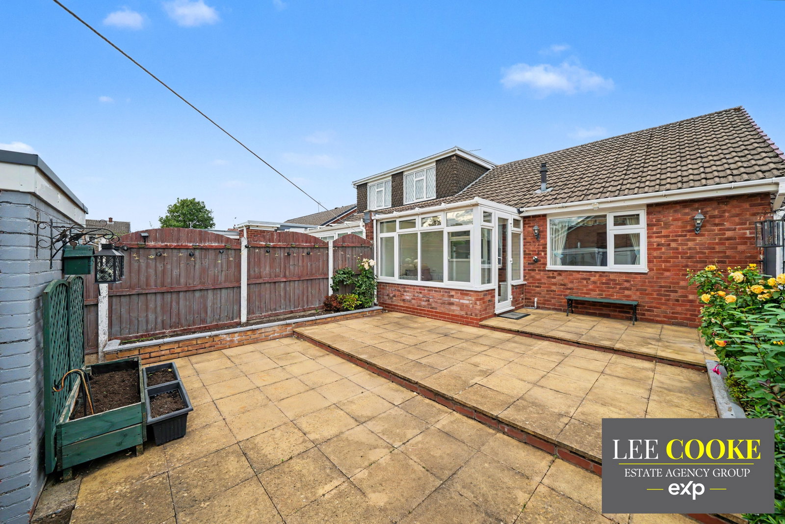 Semi Detached Bungalow for sale in Wolverhampton, Lyndale Drive, Lyndale Park Estate, Wednesfield, WV11 3JL