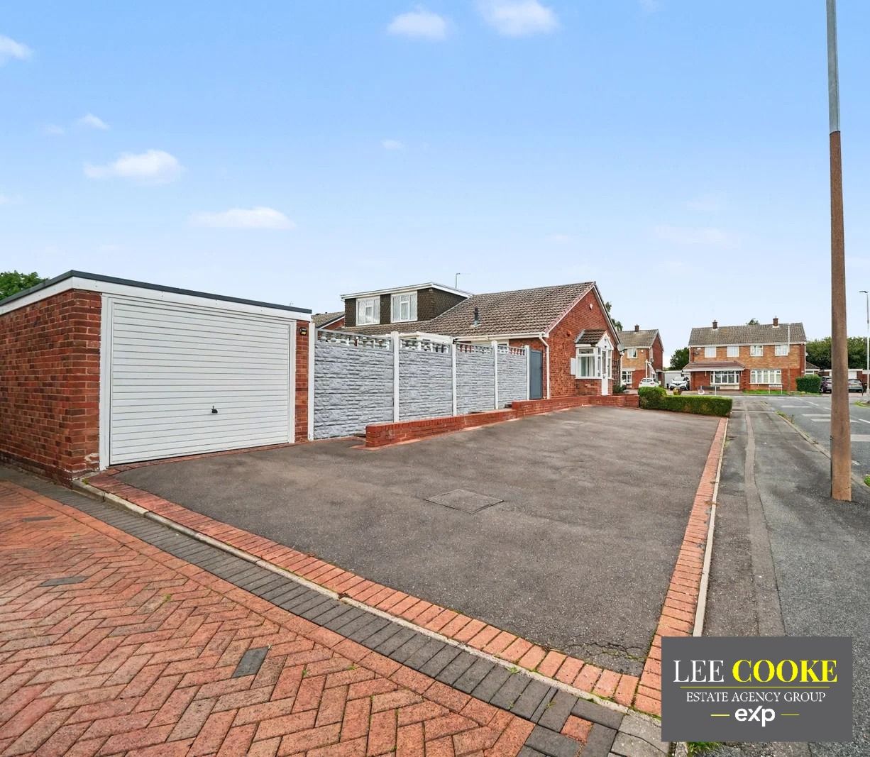 Semi Detached Bungalow for sale in Wolverhampton, Lyndale Drive, Lyndale Park Estate, Wednesfield, WV11 3JL