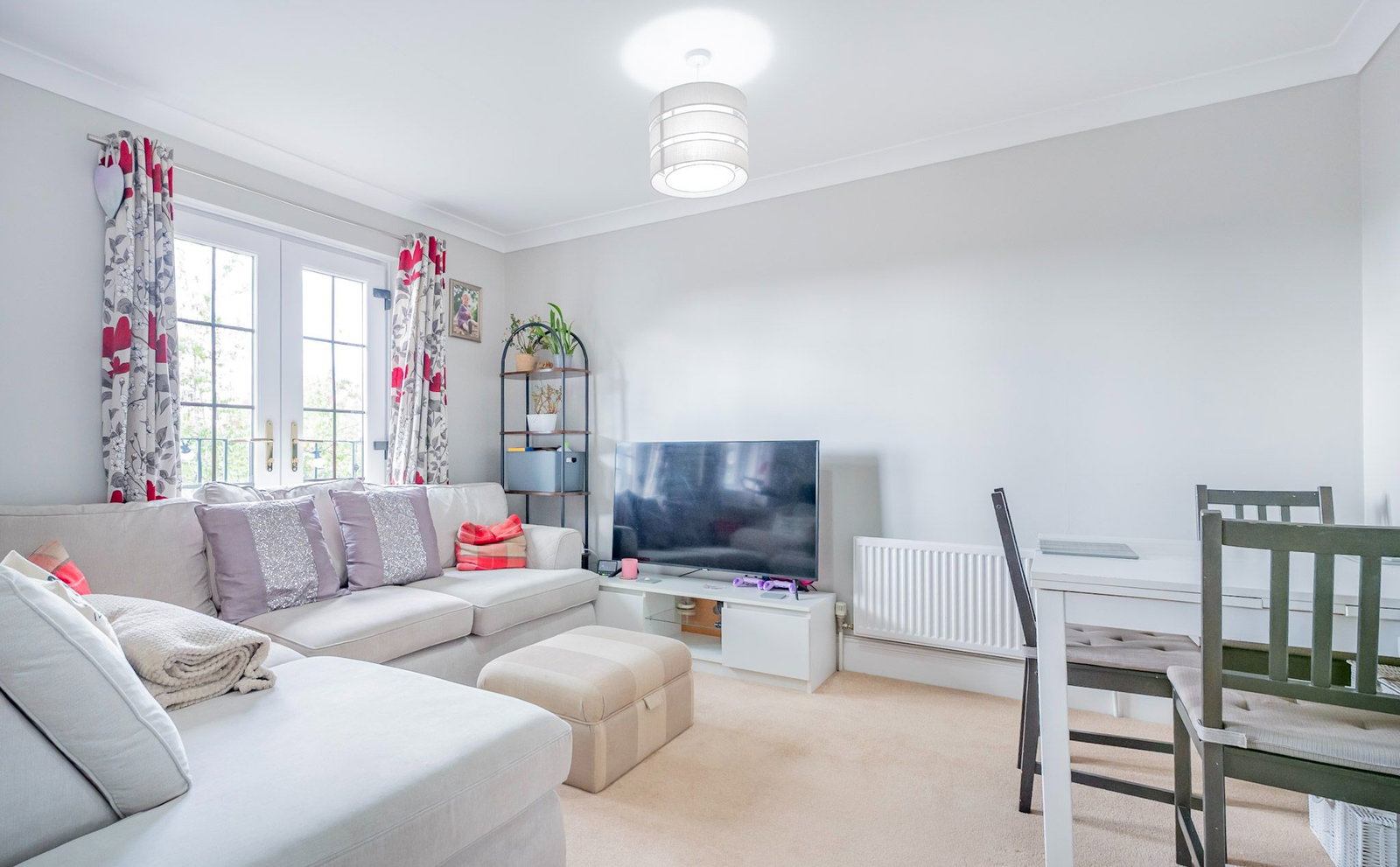 Flat for sale in Crowborough, Crowborough Hill, Crowborough, TN6 2SE