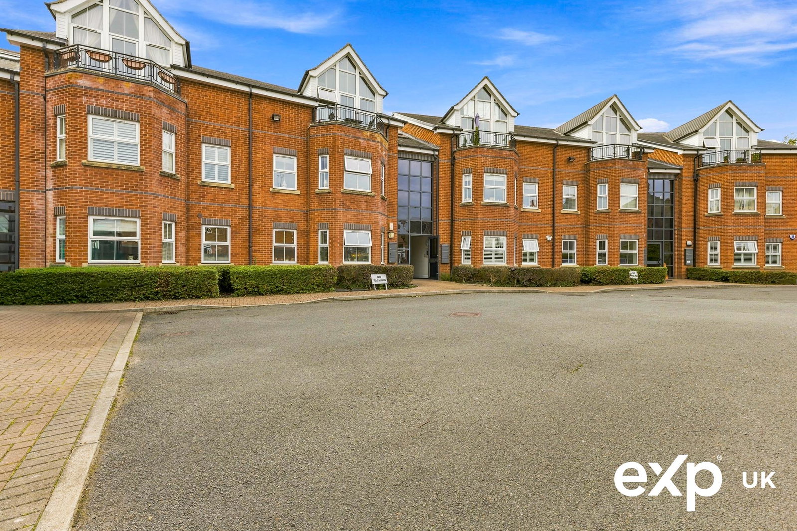 Apartment for sale in Nottingham, Melton Road, West Bridgford, Nottingham, NG2 6UF, 779 m²