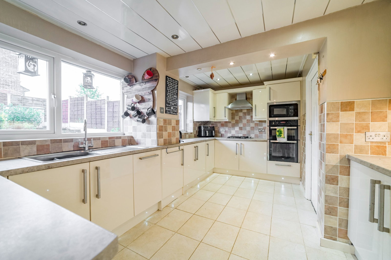 Semi Detached House for sale in Heywood, Cherwell Avenue, Heywood