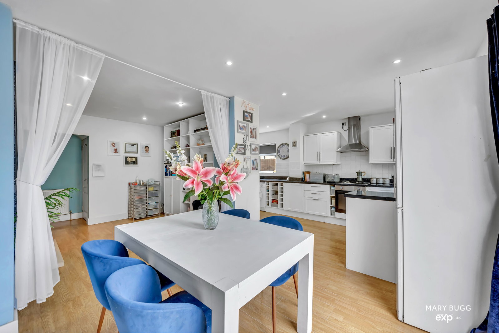 Semi Detached House for sale in Chelmsford, Chelmer Road, Chelmsford, CM2 6NH