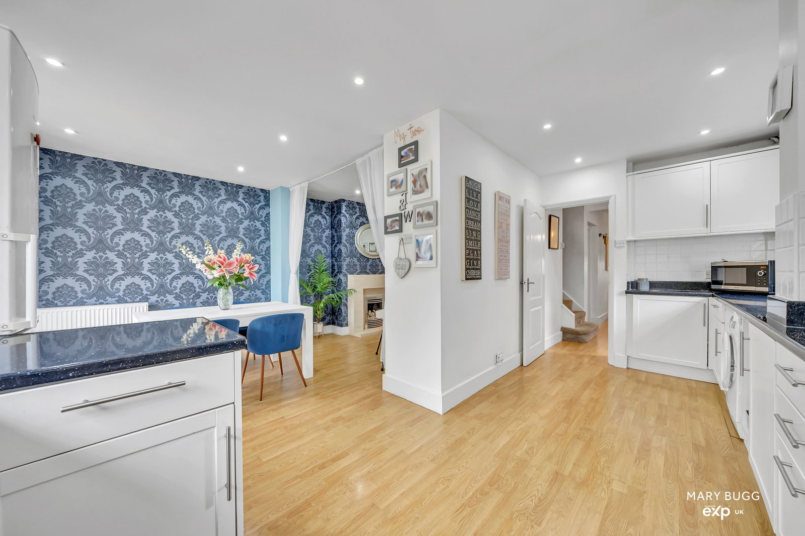 Semi Detached House for sale in Chelmsford, Chelmer Road, Chelmsford, CM2 6NH