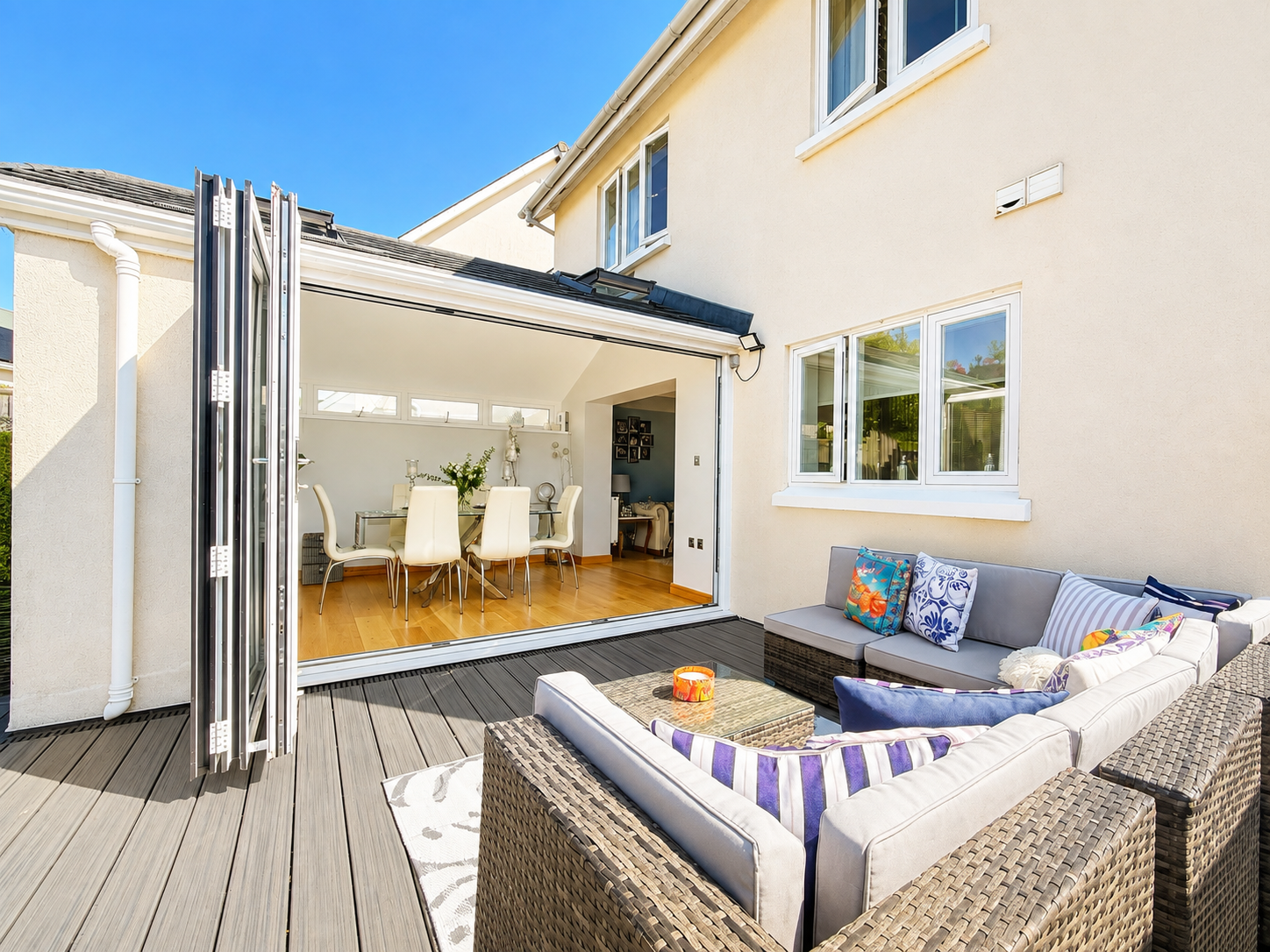Detached House in Llanelli 4