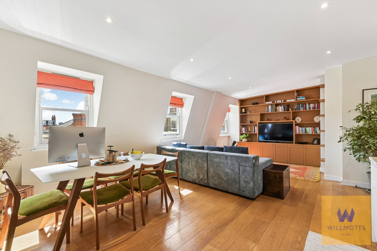 Flat for sale in London, Fulham Road, London, SW10 9PN, 827 m²