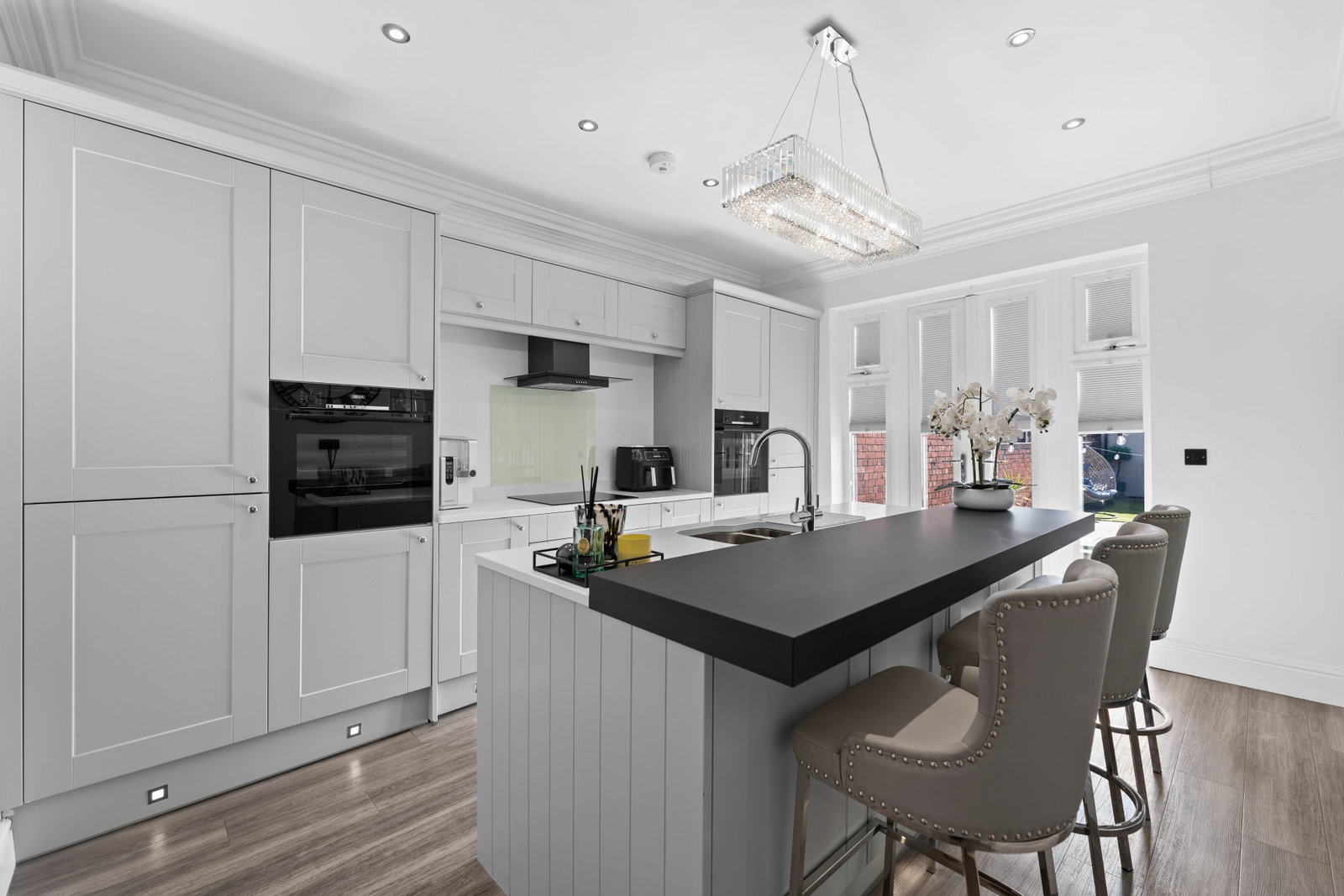 Terraced House for sale in Barnsley, Barnsley Road, Cudworth, S72 8UT, 1302 m²