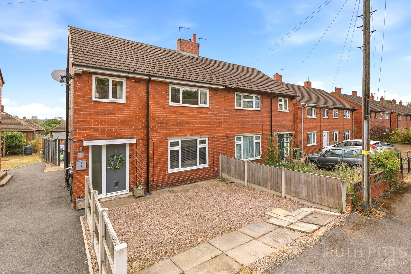 Semi Detached House for sale in Pontefract, Rhyddings Avenue, Ackworth, WF7