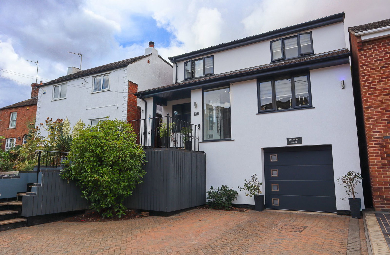 Detached House for sale in Northampton, New Street, Weedon, Northampton, NN7 4QS, 3000 m²