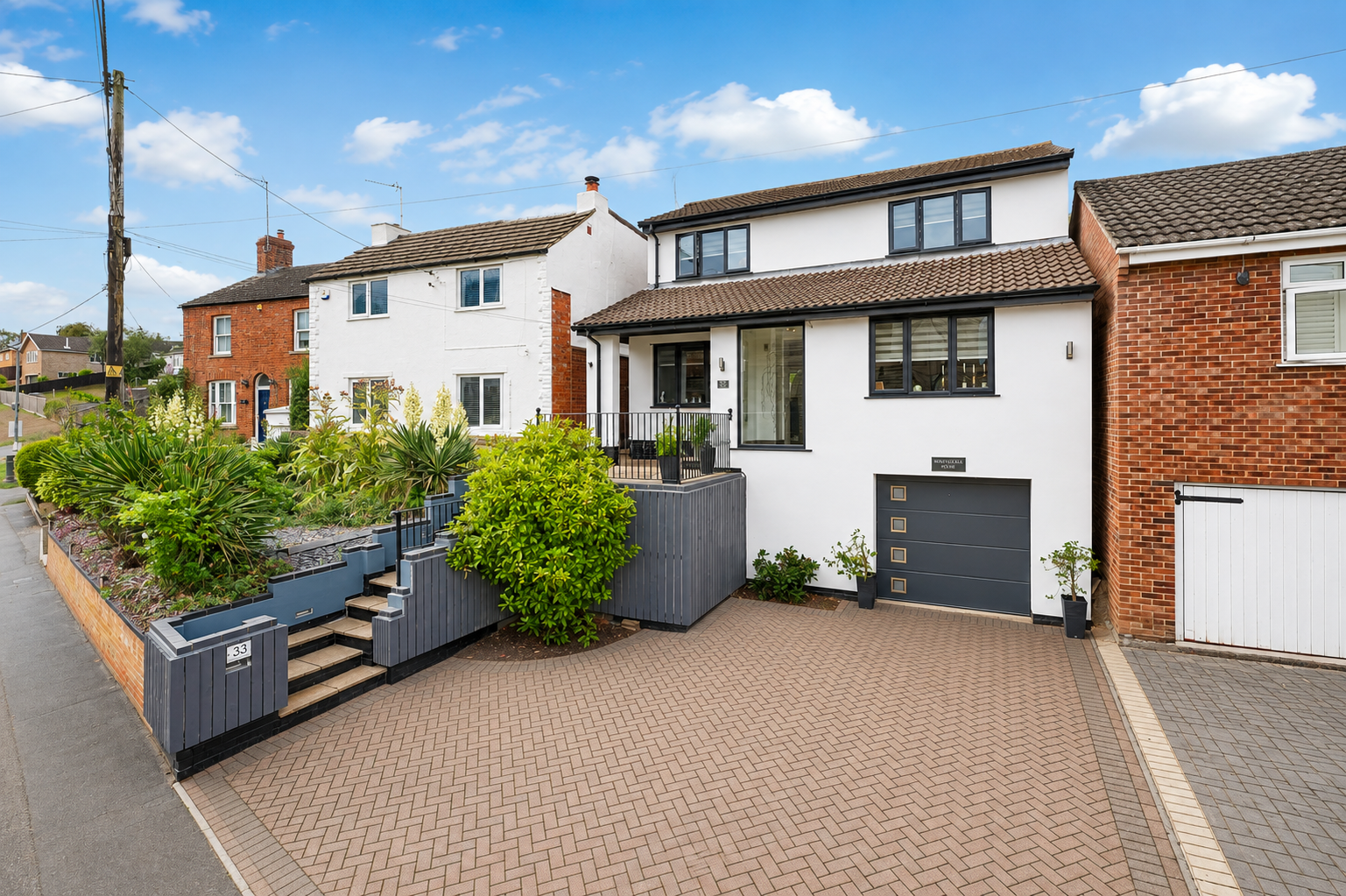 Detached House for sale in Northampton, New Street, Weedon, Northampton, NN7 4QS, 3000 m²