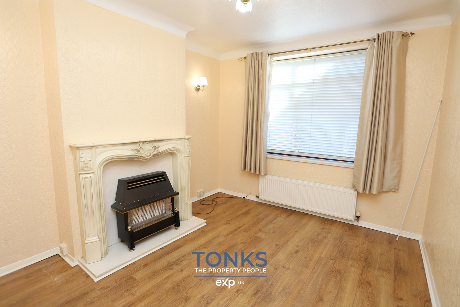 Semi Detached House for sale in Halesowen, Willowsbrook Road, Halesowen, B62 9RQ