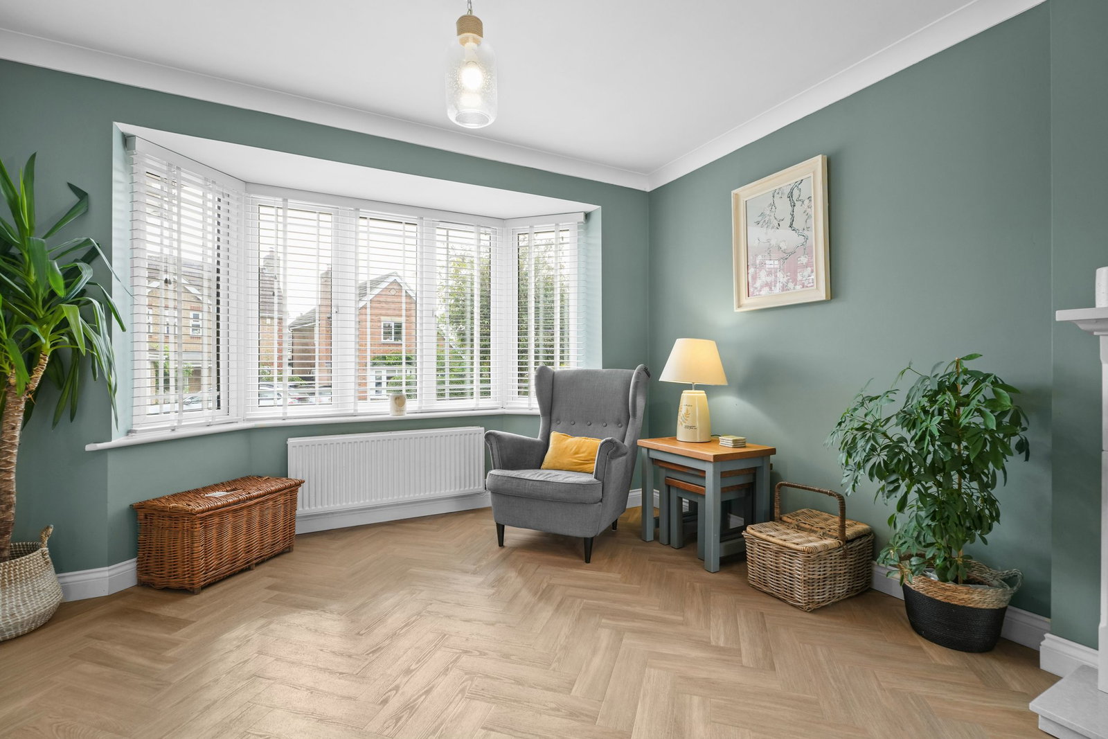 Detached House for sale in Milton Keynes, Dickens Drive, Old Stratford, Milton Keynes, MK19 6NN