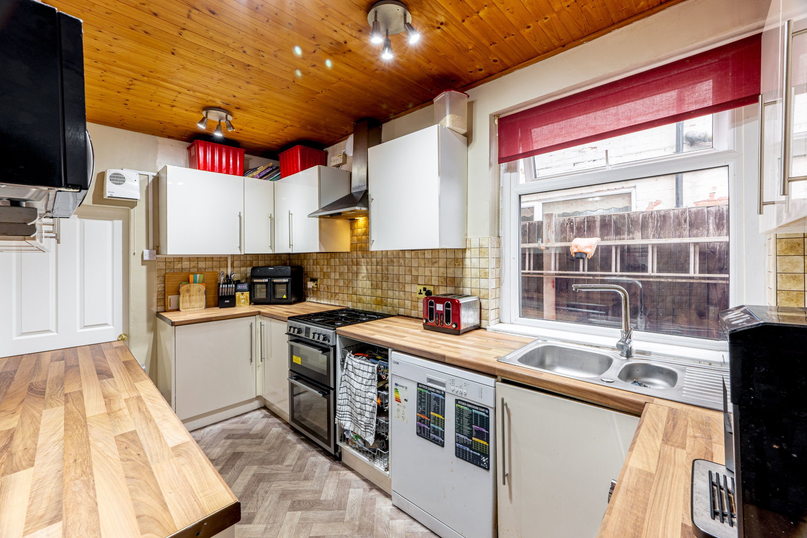 Terraced House for sale in Birmingham, Marsh Lane, Birmingham, B23, 879 m²