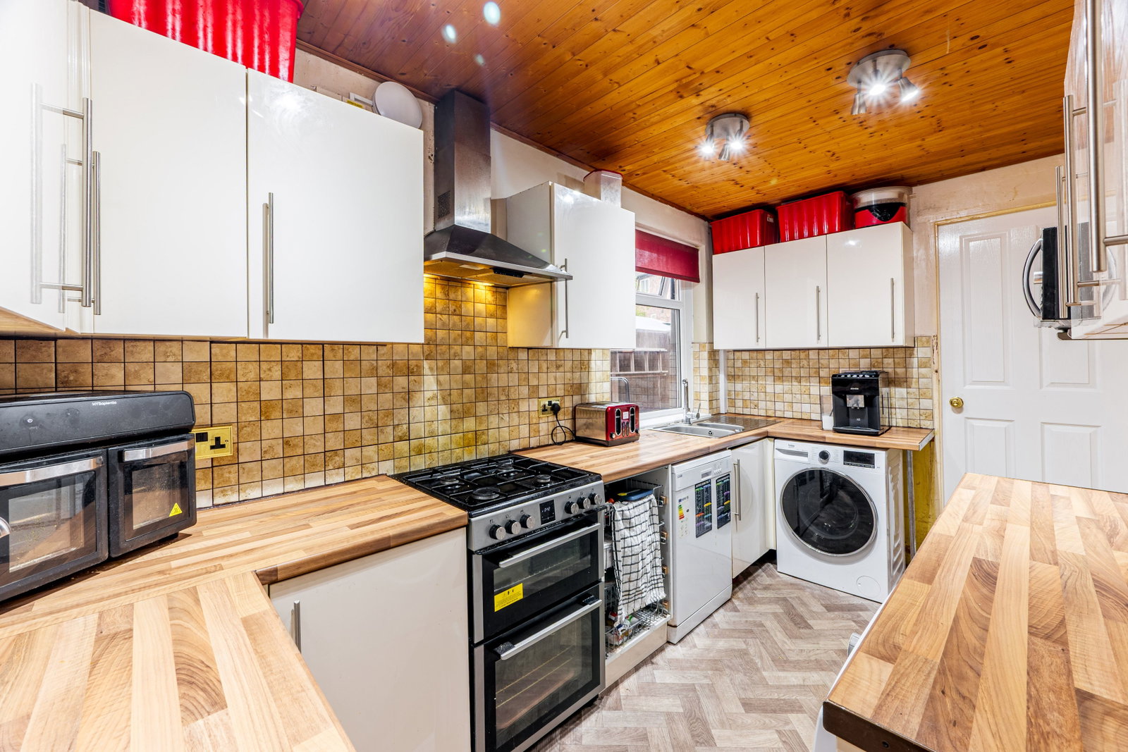 Terraced House for sale in Birmingham, Marsh Lane, Birmingham, B23, 879 m²
