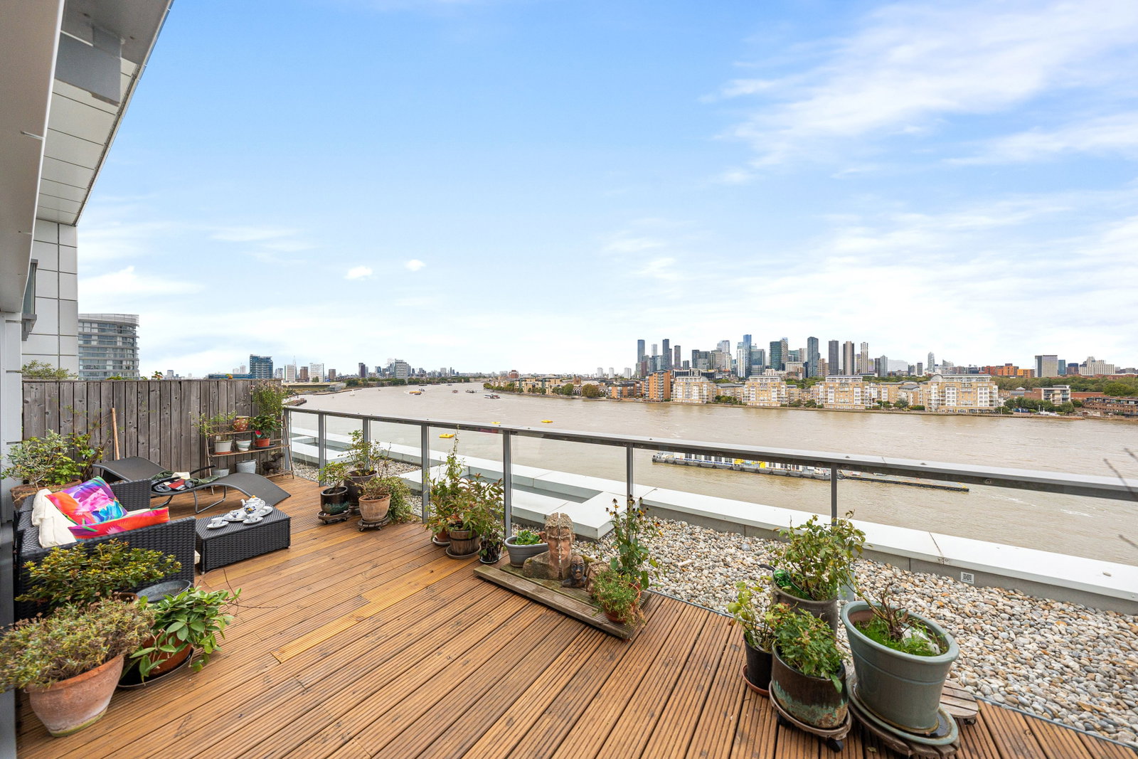 Penthouse for sale in London, Dowells Street, London, SE10