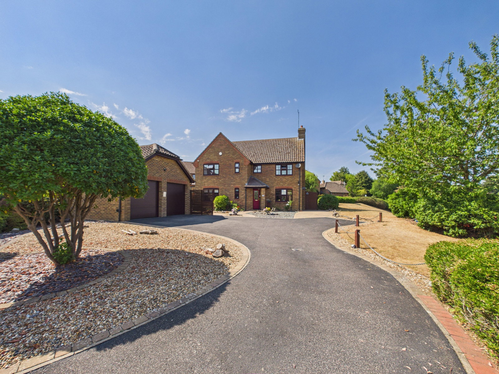 Detached House in Rochester