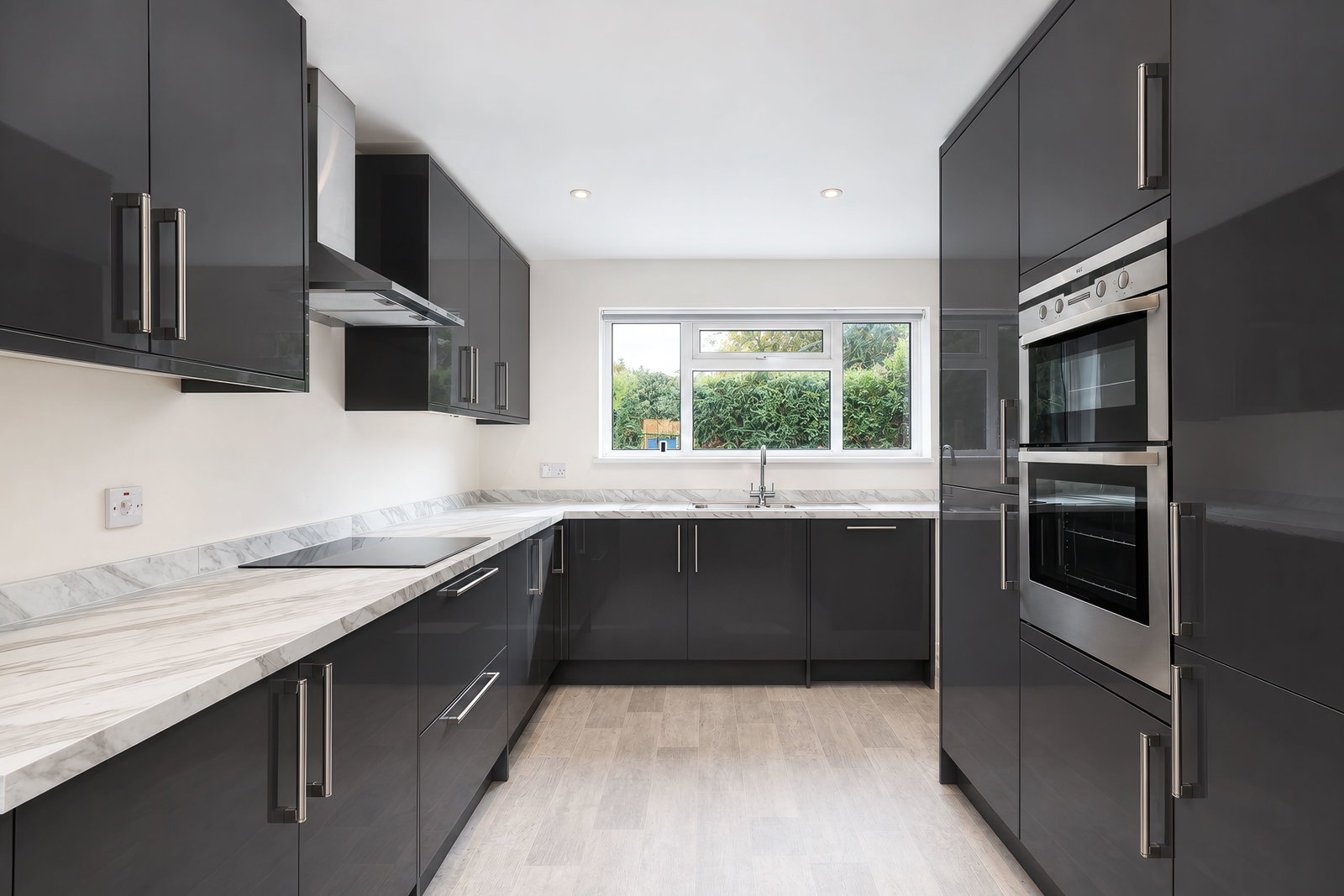 Semi Detached House for sale in Huntingdon, Presses Close, Bluntisham, Huntingdon, PE28 3LX, 1104 m²