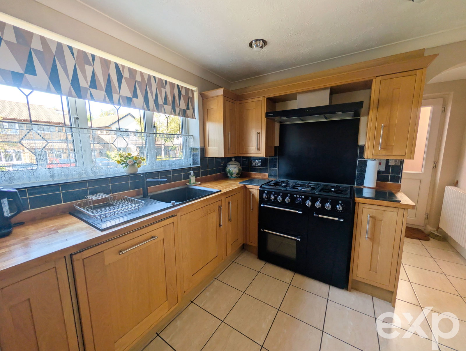 Detached House for sale in Maidstone, Tollgate Way, Sandling, Maidstone, ME14 3DF, 1430 m²