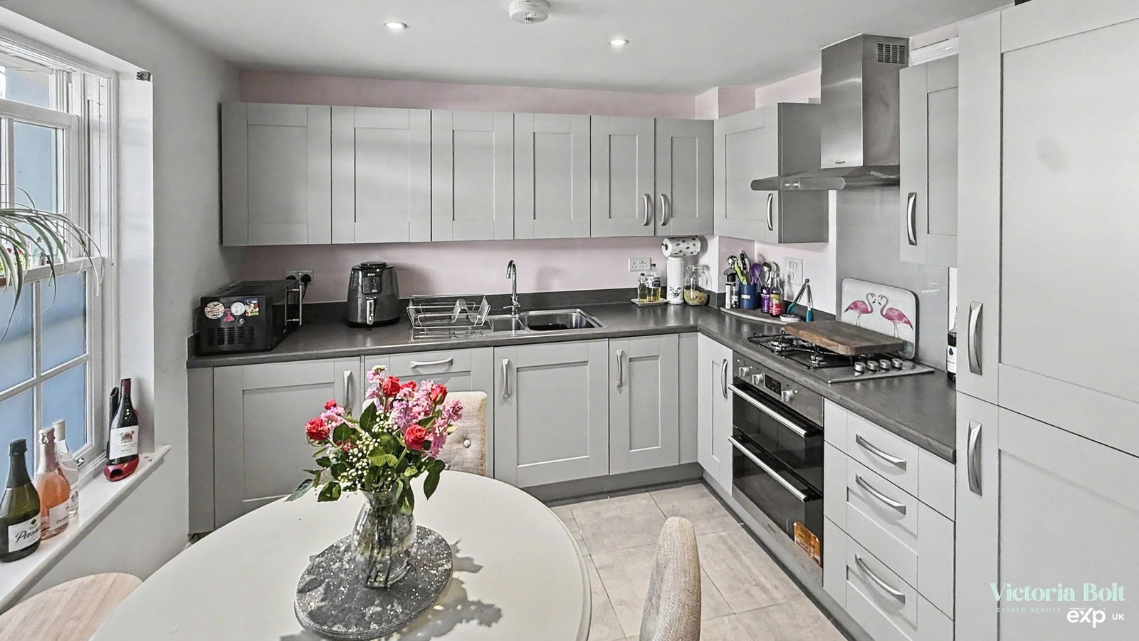 End Of Terrace House for sale in City Of Plymouth, Pegasus Place, Sherford, 989 m²
