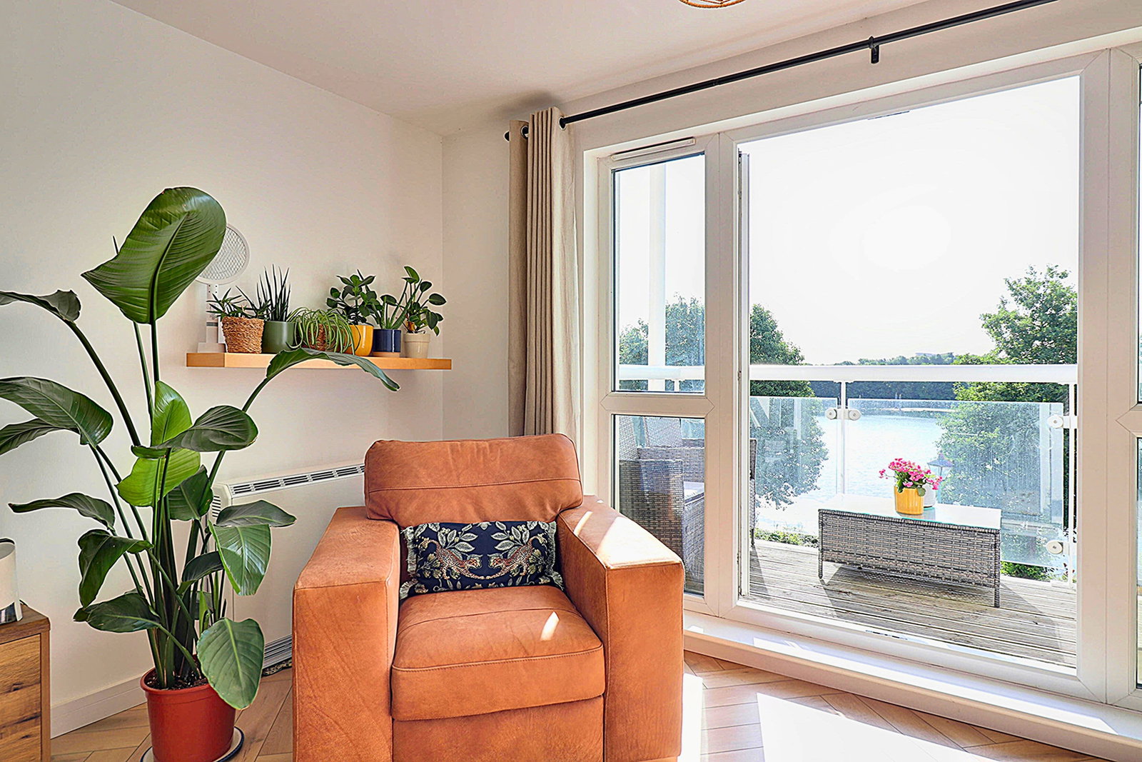 Flat for sale in Cardiff, The Piazza, Jim Driscoll Way, Cardiff, CF11 7JR