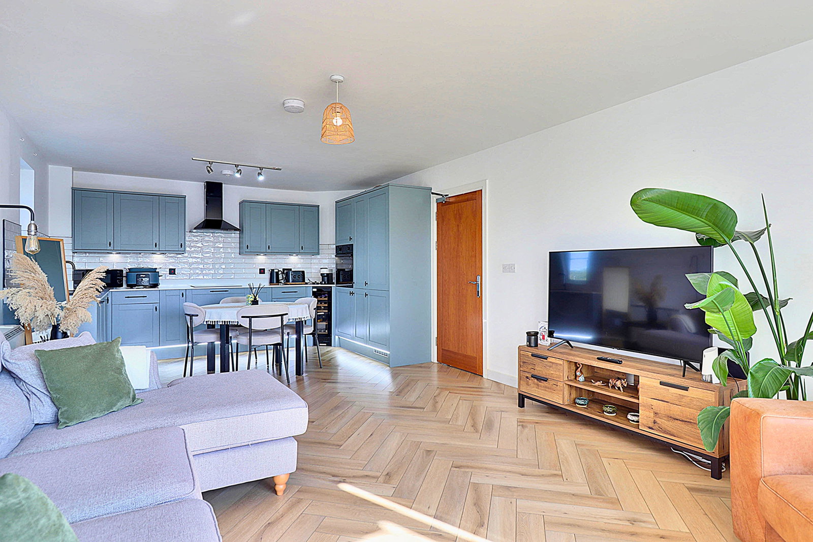 Flat for sale in Cardiff, The Piazza, Jim Driscoll Way, Cardiff, CF11 7JR