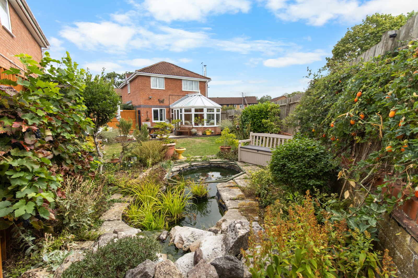 Detached House for sale in Swindon, Heytsbury Gardens, Grange Park, Swindon, SN5 6EE, 1458 m²