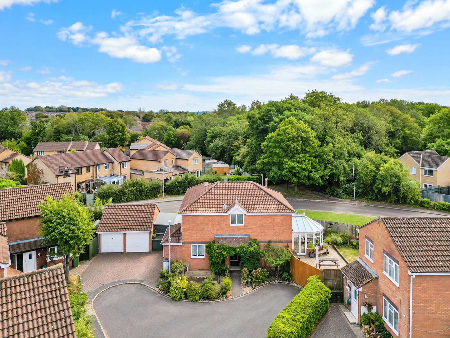 Detached House for sale in Swindon, Heytsbury Gardens, Grange Park, Swindon, SN5 6EE, 1458 m²