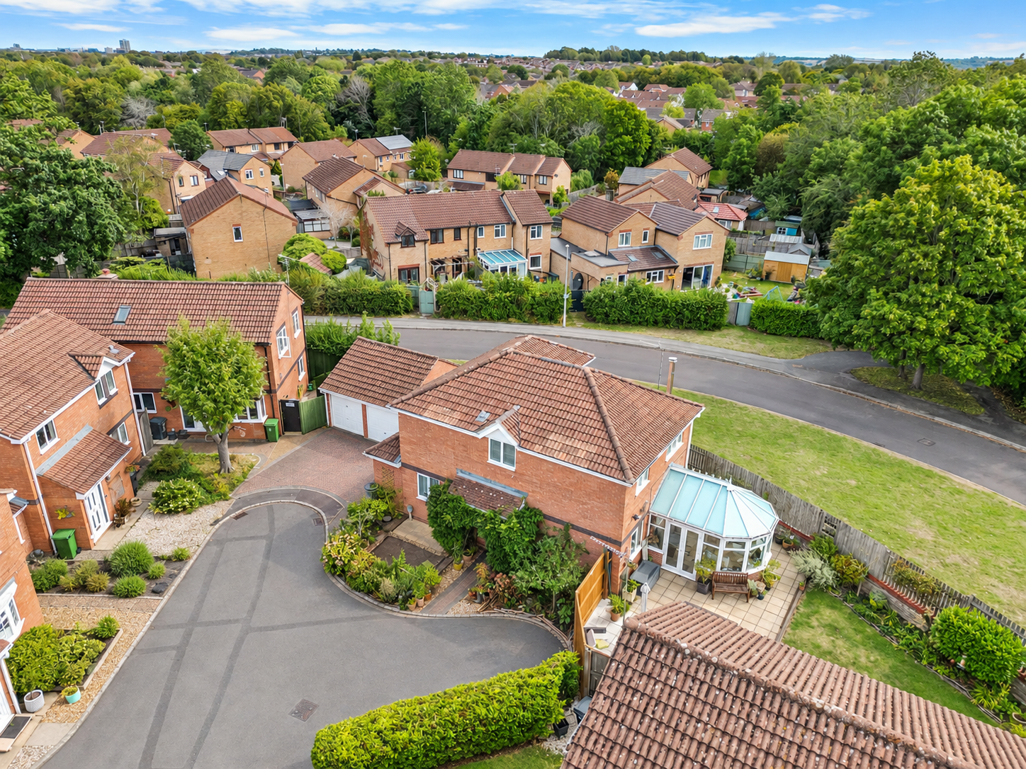 Detached House for sale in Swindon, Heytsbury Gardens, Grange Park, Swindon, SN5 6EE, 1458 m²