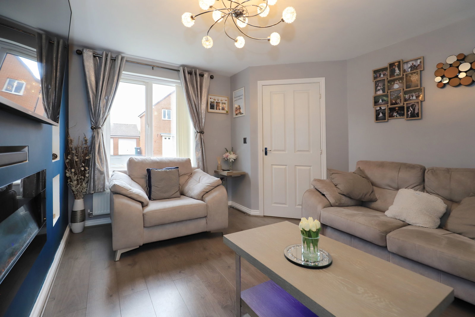 Detached House for sale in Willenhall, Lakelot Close, Willenhall, WV12 4JX, 1168 m²