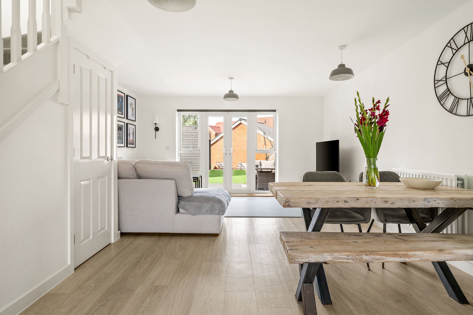 Semi Detached House for sale in Horsham, Brewers Way, Faygate, Horsham, West Sussex, RH12 0DB, 754 m²